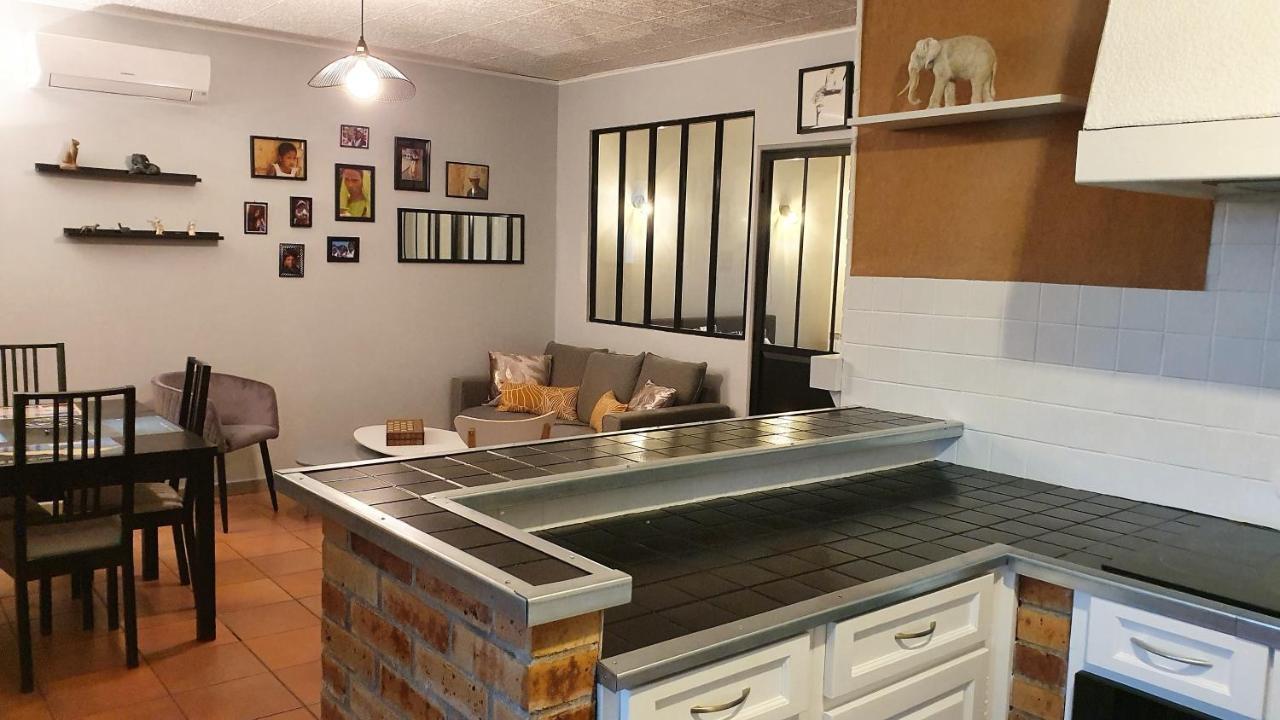 グジャン・メストラ Maison Terrasse Jardin Sans Vis-A-Vis Parking Animaux Acceptesヴィラ エクステリア 写真