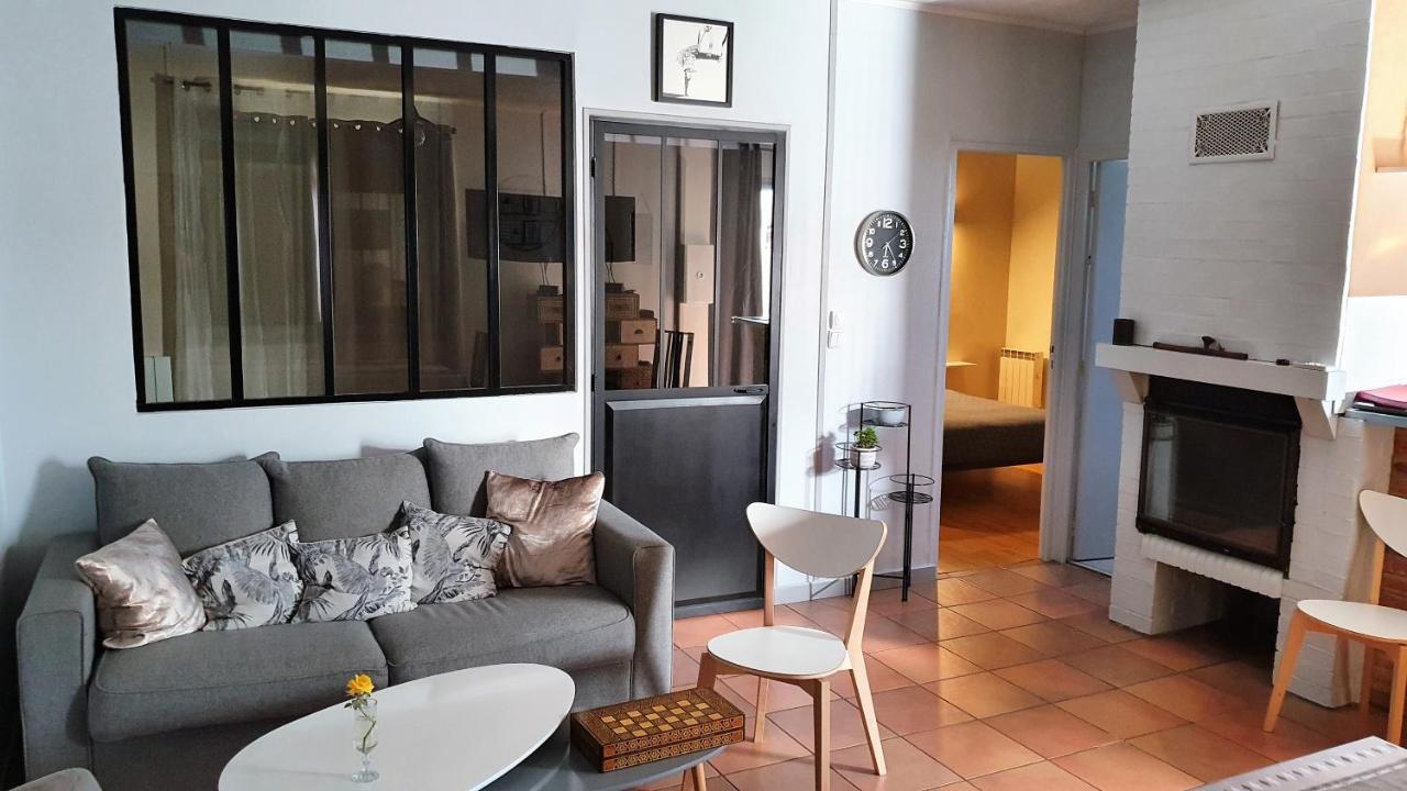グジャン・メストラ Maison Terrasse Jardin Sans Vis-A-Vis Parking Animaux Acceptesヴィラ エクステリア 写真