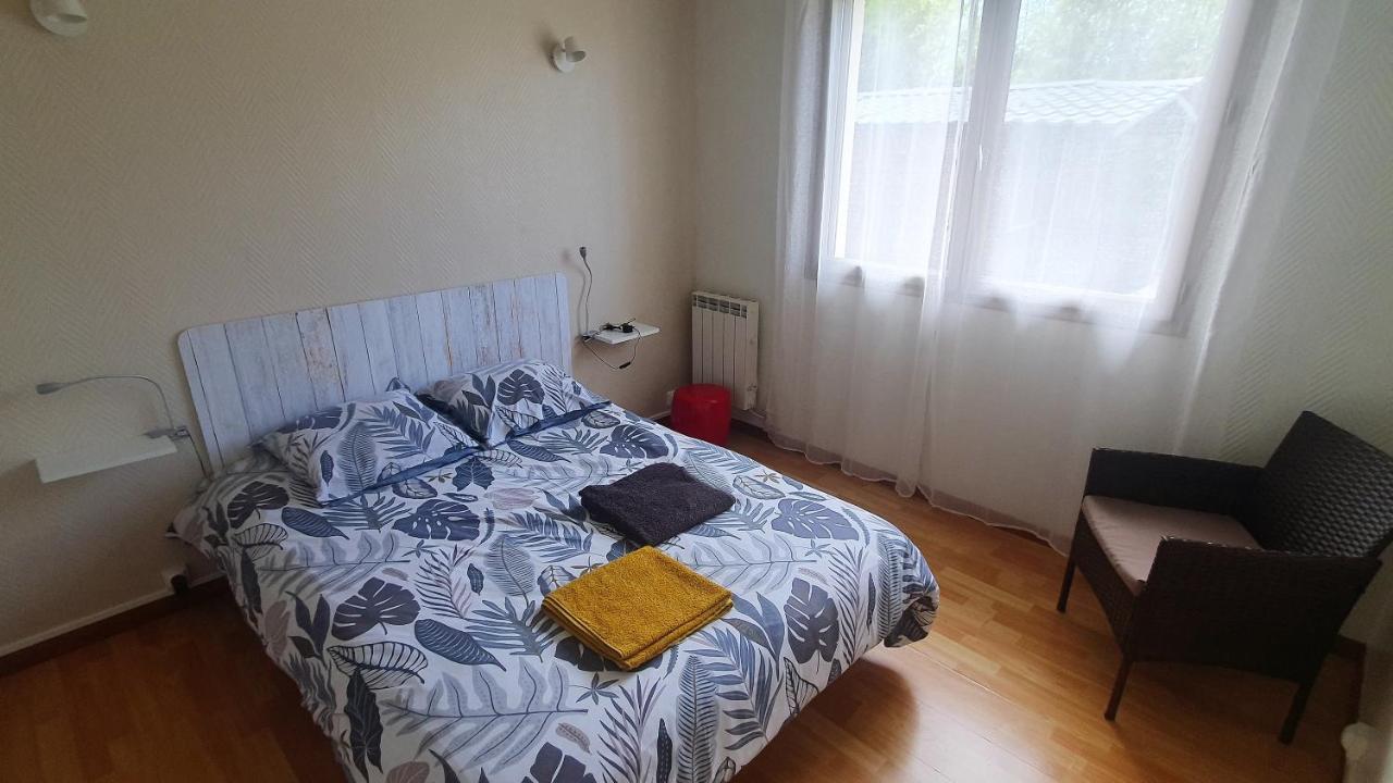 グジャン・メストラ Maison Terrasse Jardin Sans Vis-A-Vis Parking Animaux Acceptesヴィラ エクステリア 写真